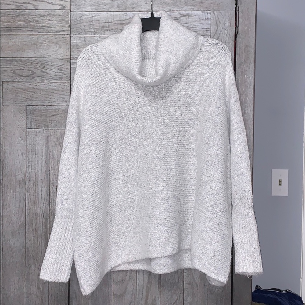 SOLD Jessica Simpson Turtleneck Sweater NWOT